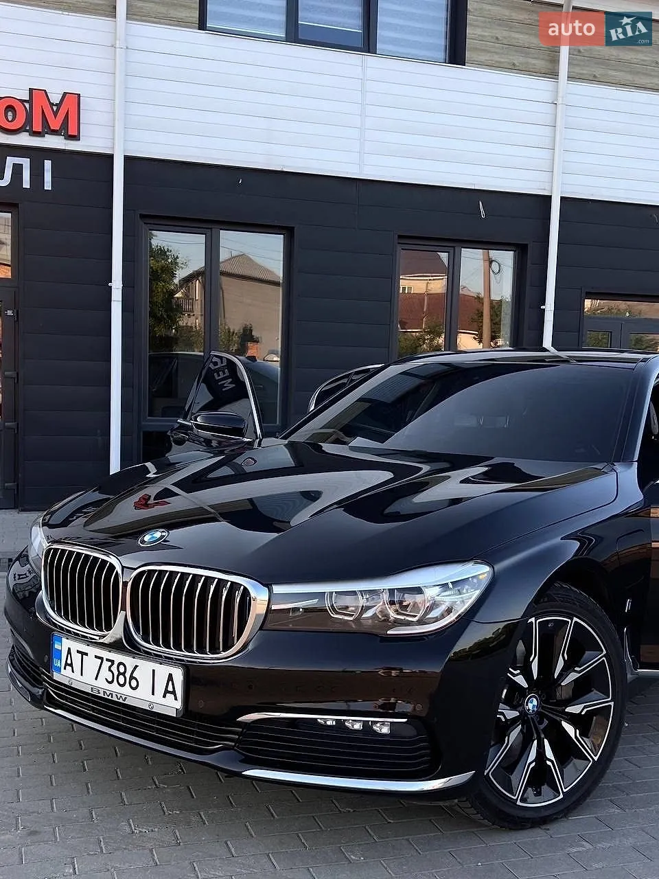 2017 BMW 7er - мініатюра 16