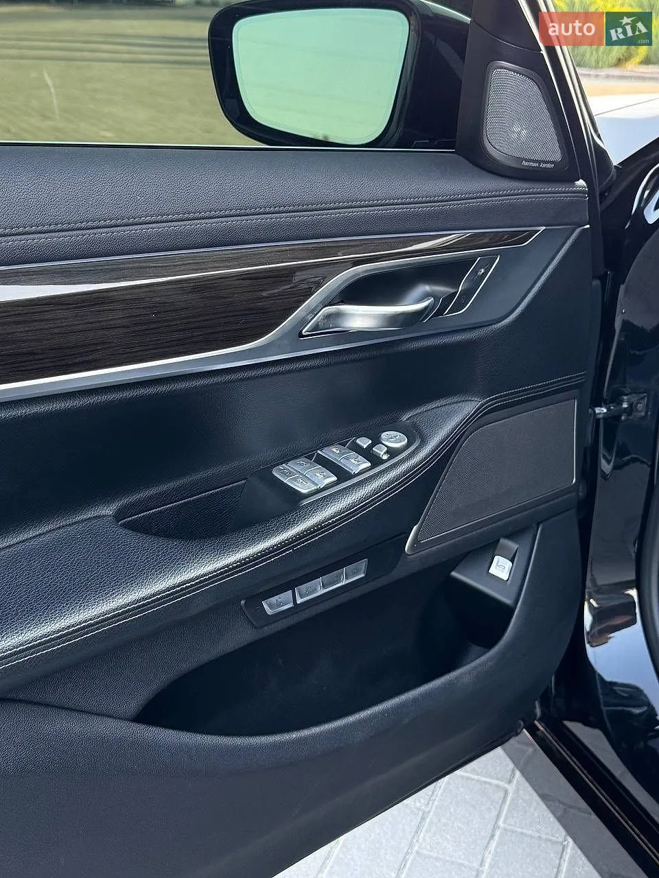 2017 BMW 7er - мініатюра 32