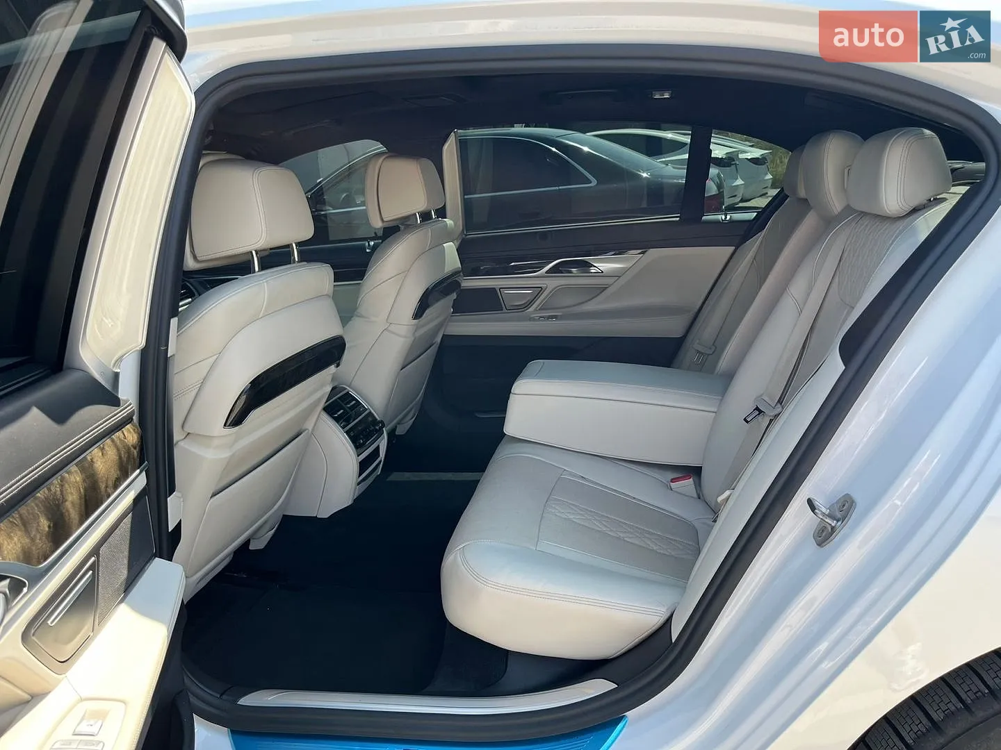 2016 BMW 7er - мініатюра 15