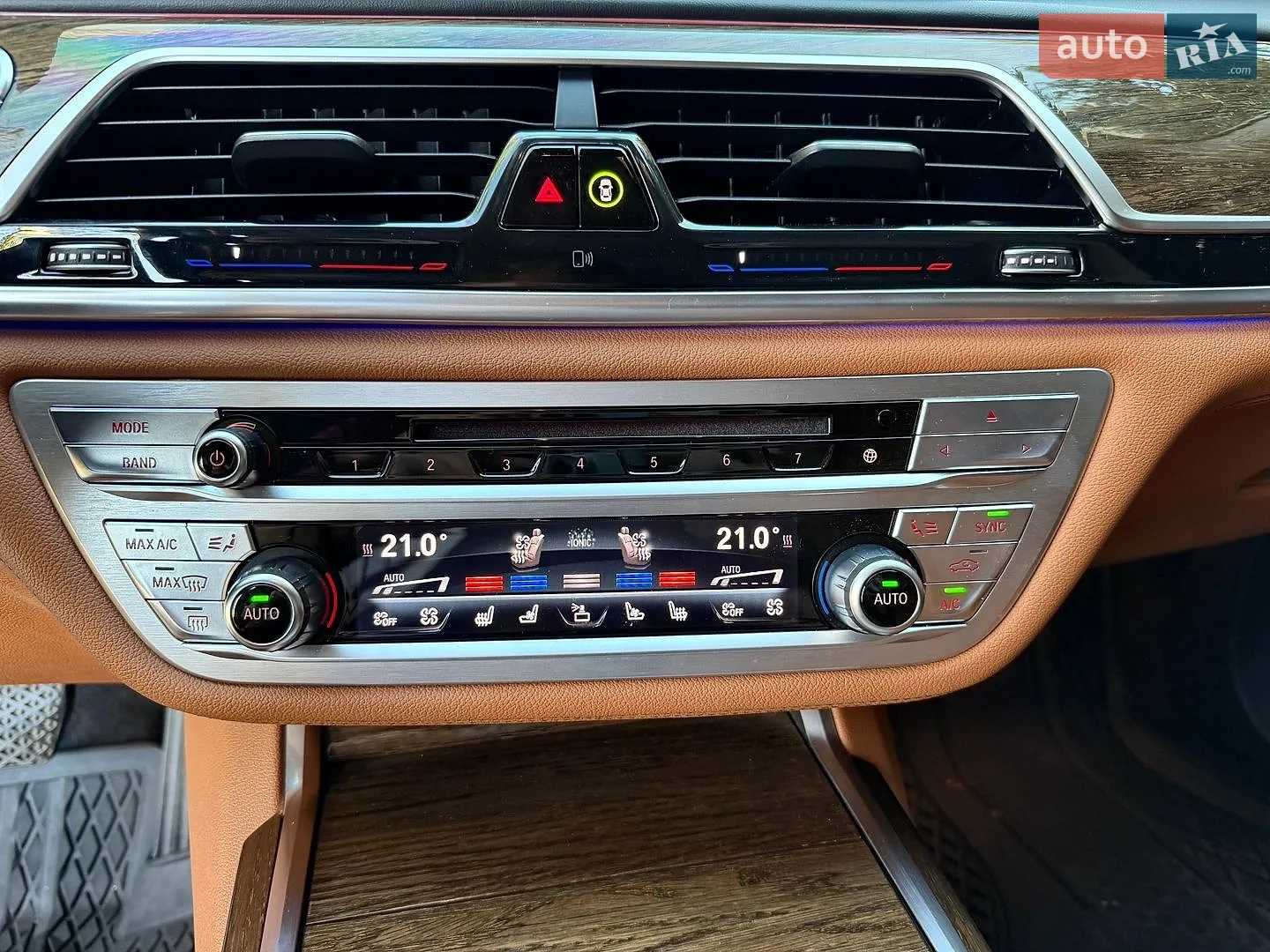 2015 BMW 7er - мініатюра 10