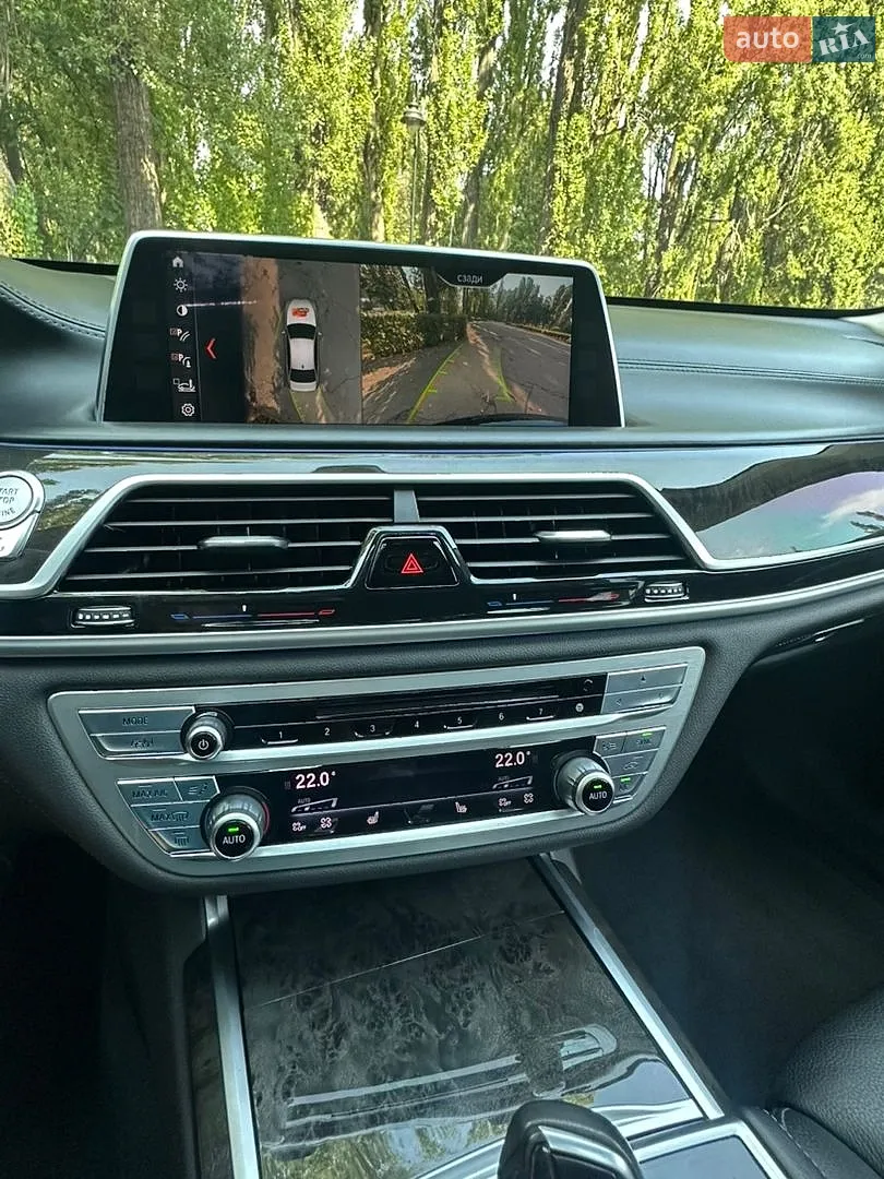 2017 BMW 7er - мініатюра 20