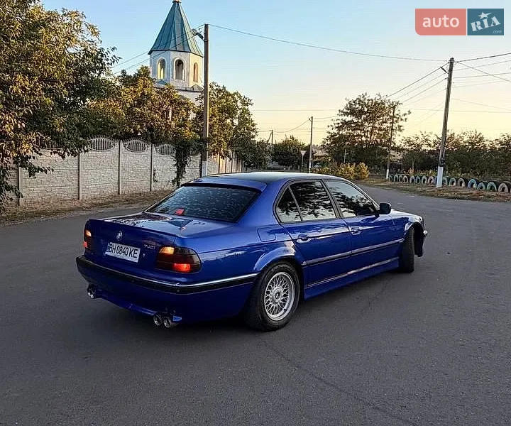 BMW 7 Series 1998