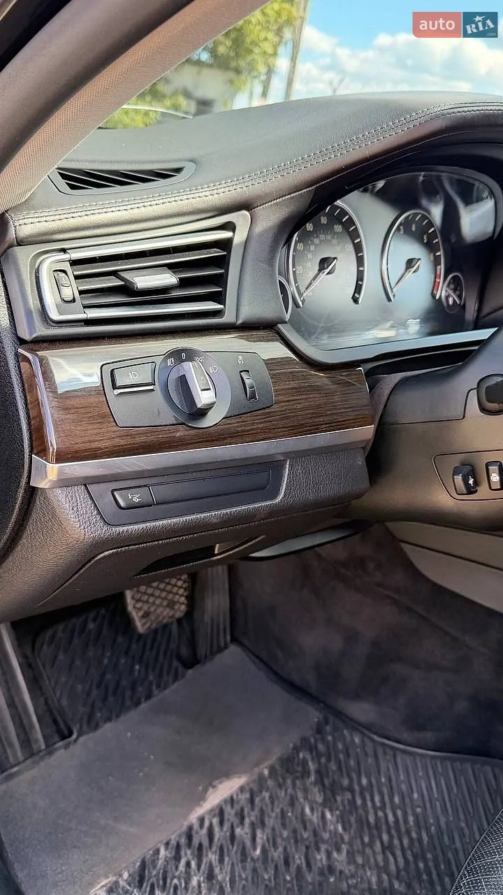 2010 BMW 7er - мініатюра 15