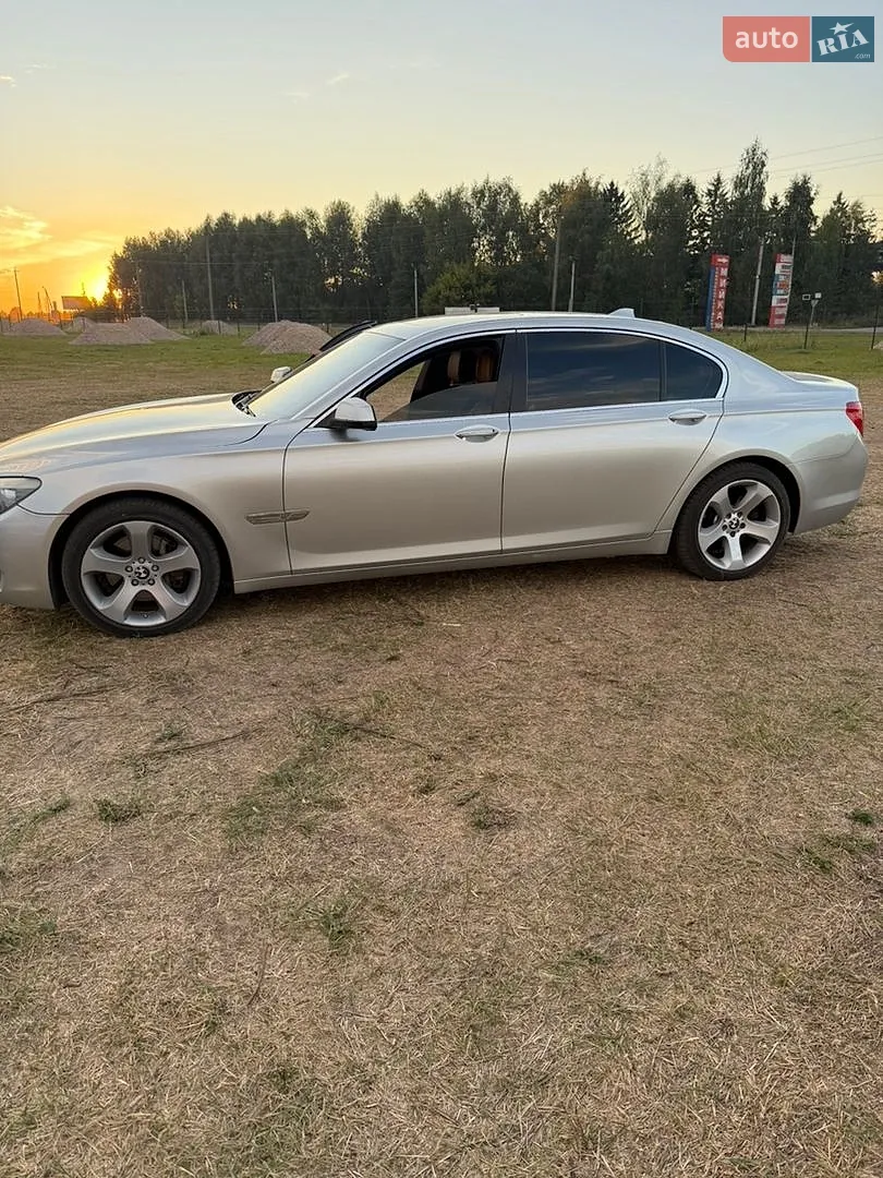 2010 BMW 7er - мініатюра 2