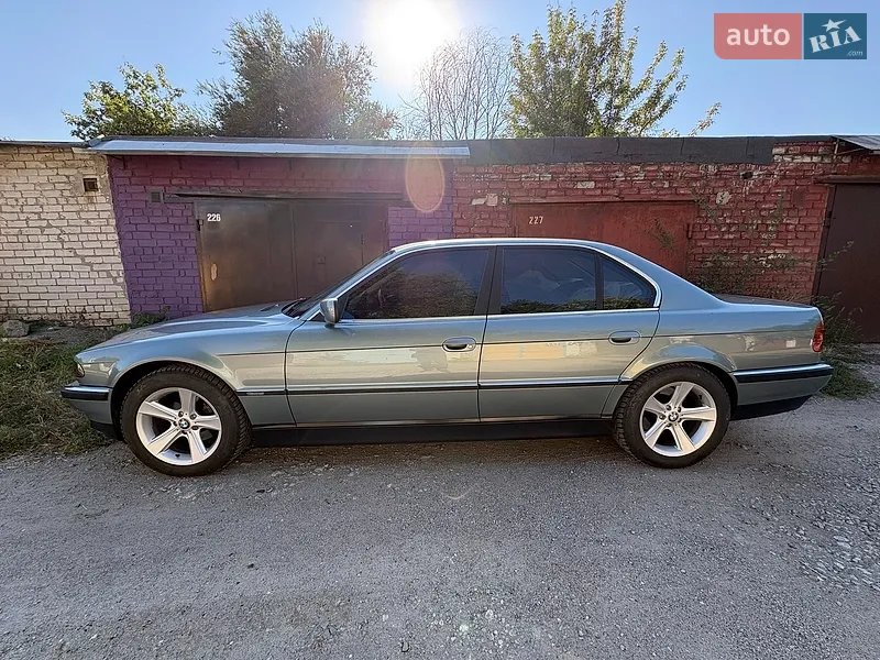 BMW 7 Series 2000