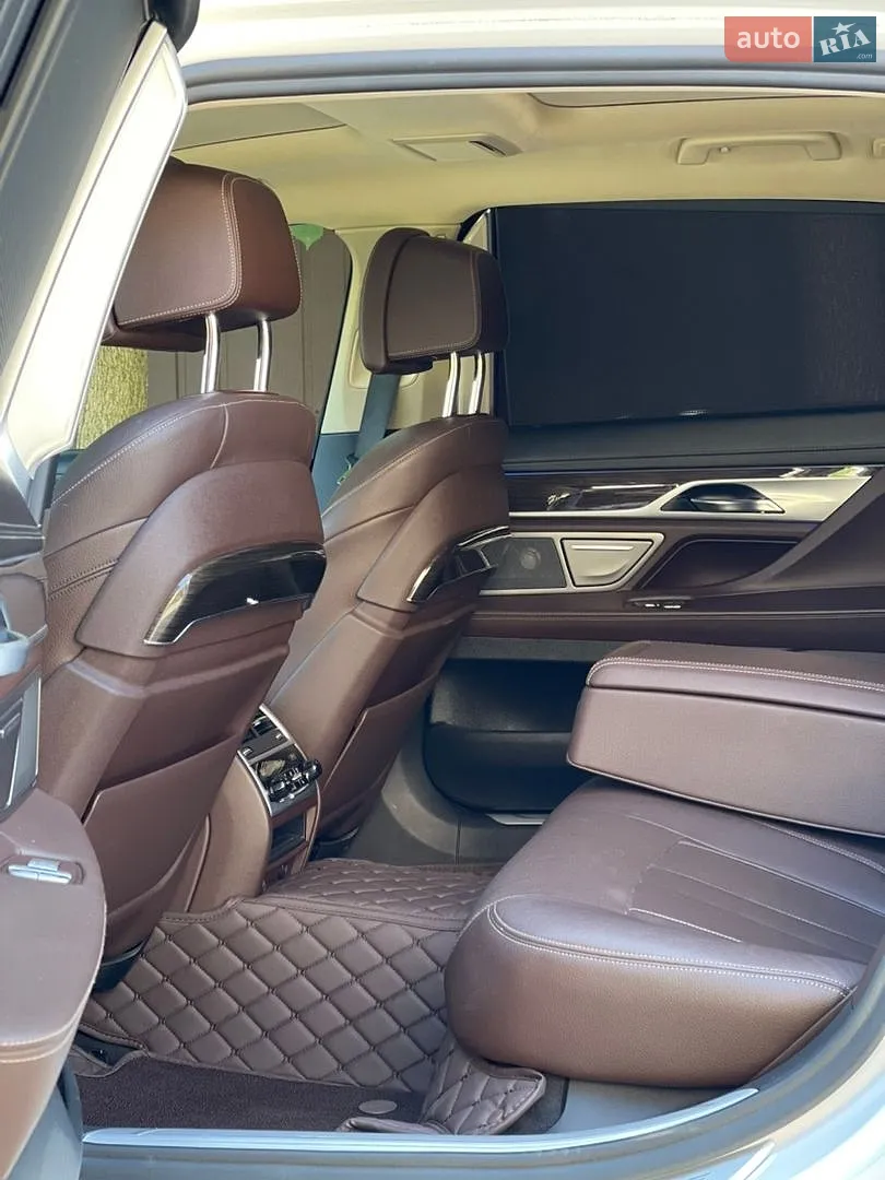 2018 BMW 7er - мініатюра 14