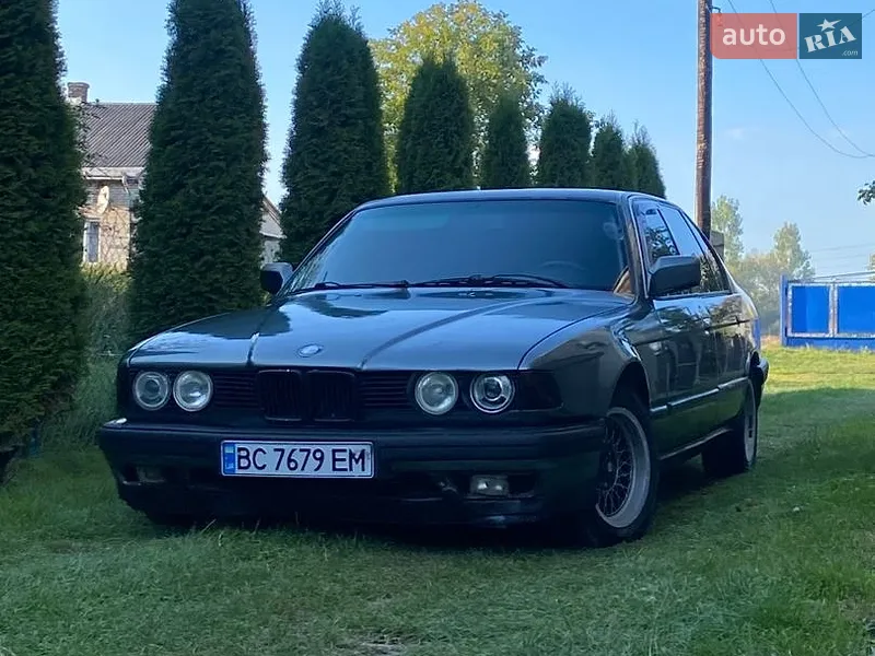 BMW 7 Series 1987
