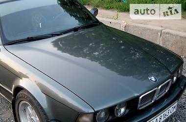 Седан BMW 7 Series 1988 в Золочеве