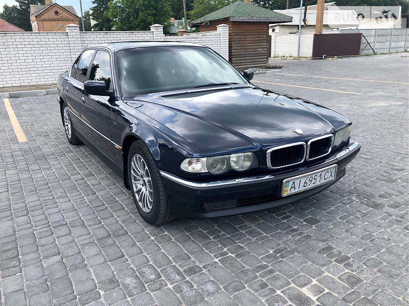 Bmw 735il 1999 года