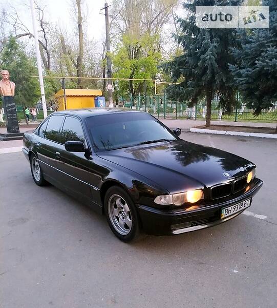 Bmw 735il 1999 года