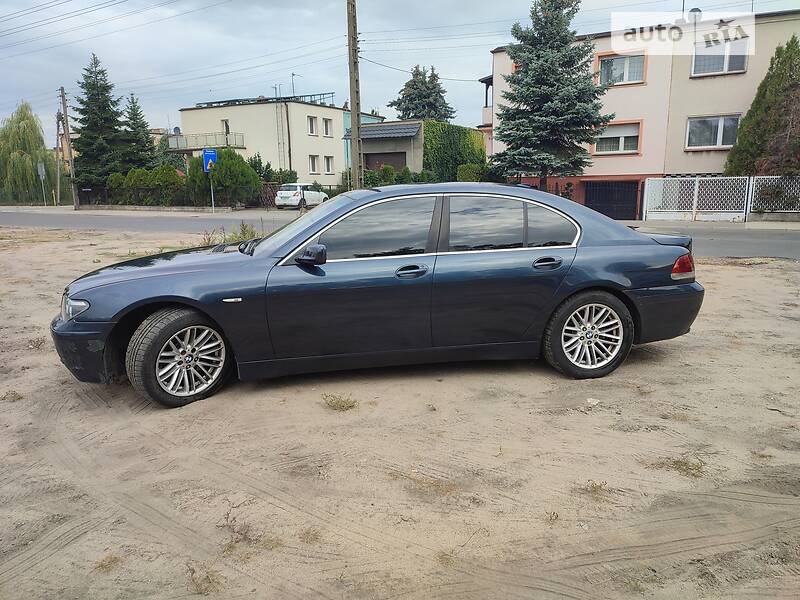 BMW 740