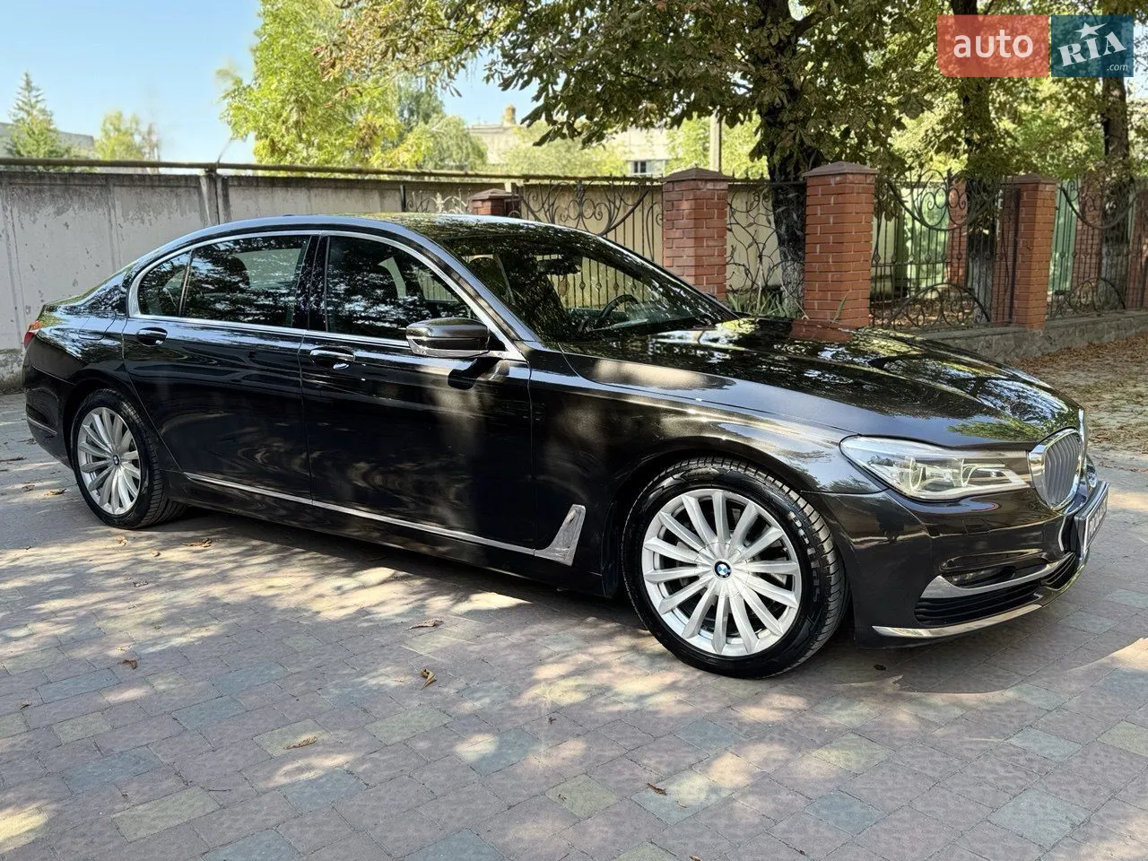 2017 BMW 7er - мініатюра 18