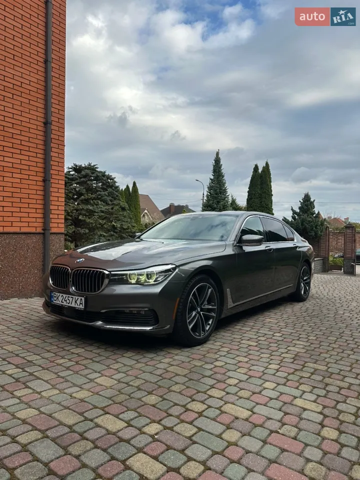 2015 BMW 7er - мініатюра 27