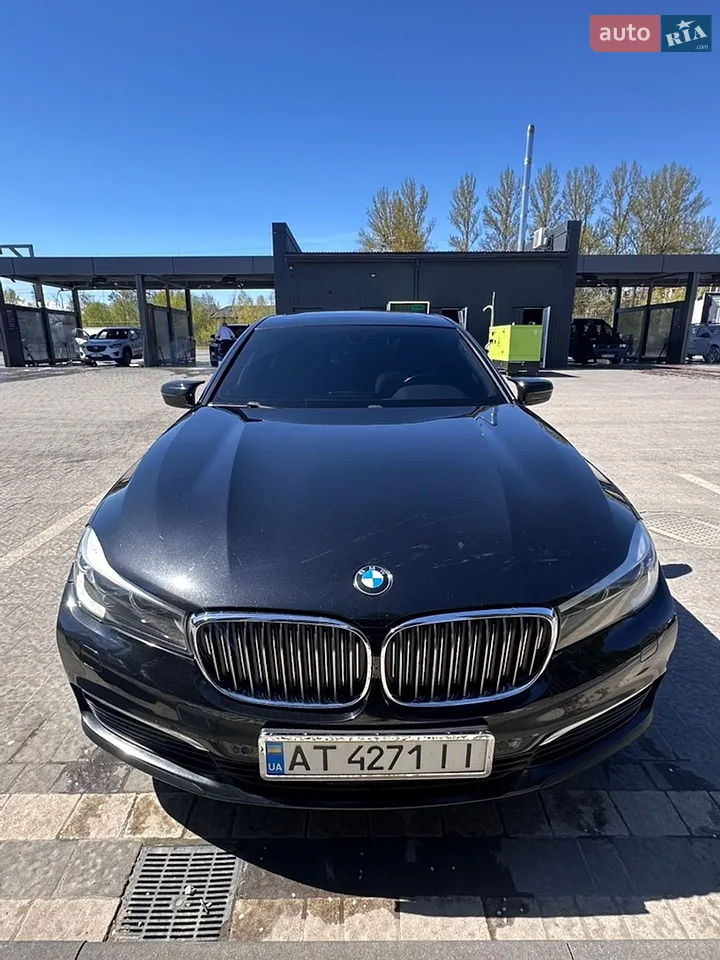 2015 BMW 7er - мініатюра 21