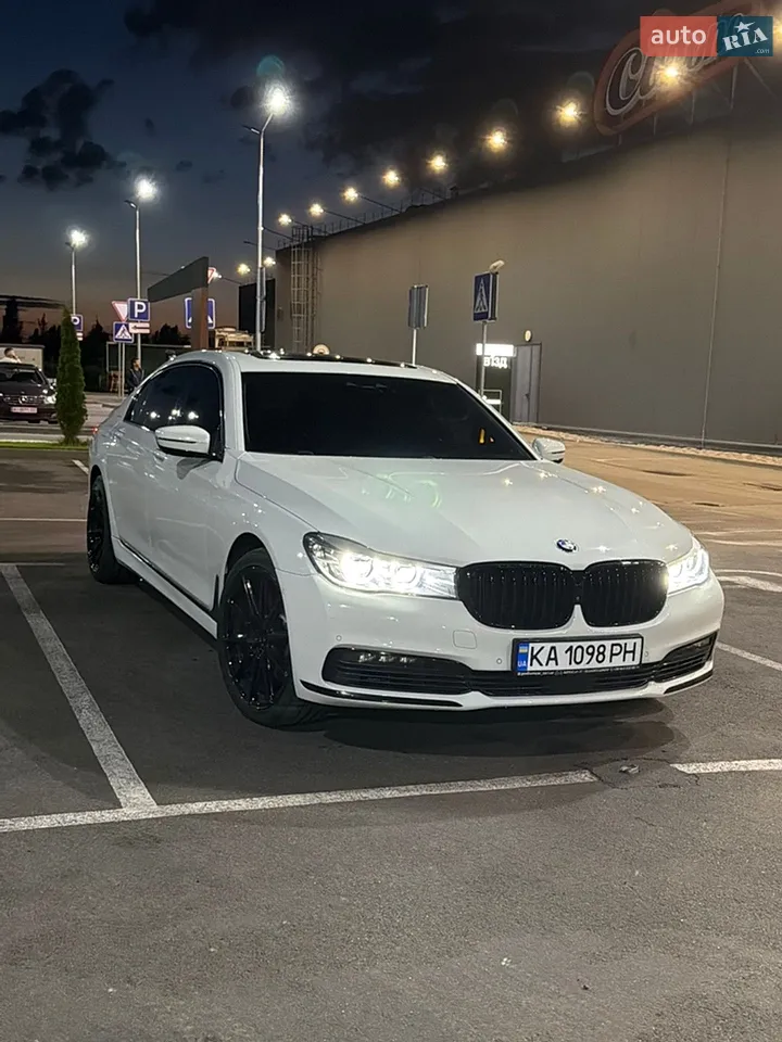 2017 BMW 7er - мініатюра 10