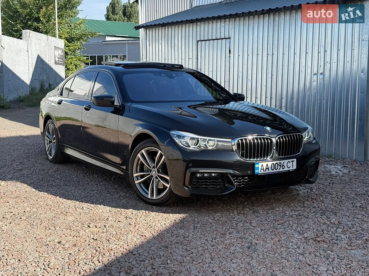 2017 BMW 7er - мініатюра 17