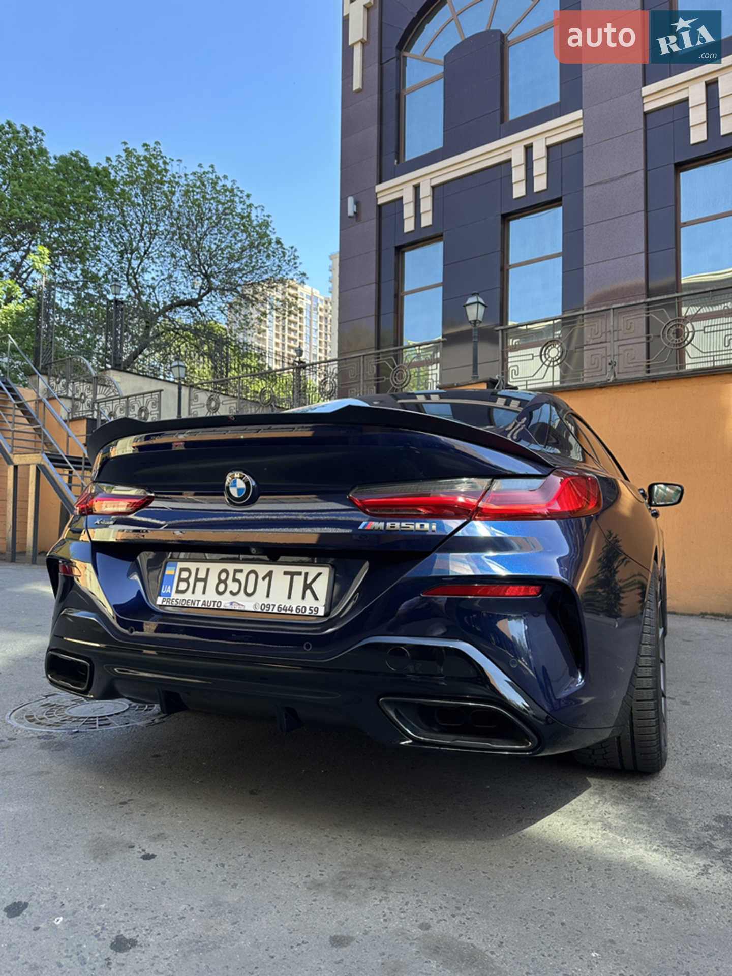 2019 BMW 8er - мініатюра 8