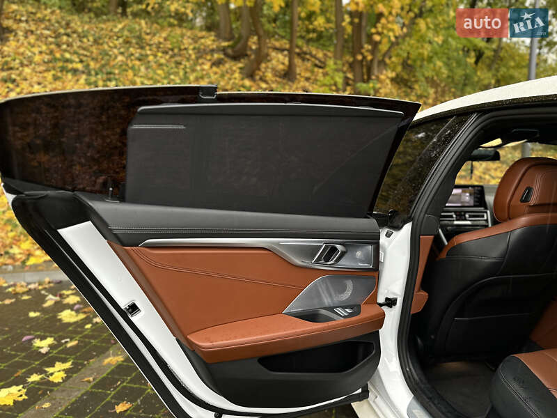 Купе BMW 8 Series Gran Coupe 2023 в Львове фото 23 Купе BMW 8 Series Gran Coupe 2023 в Львове