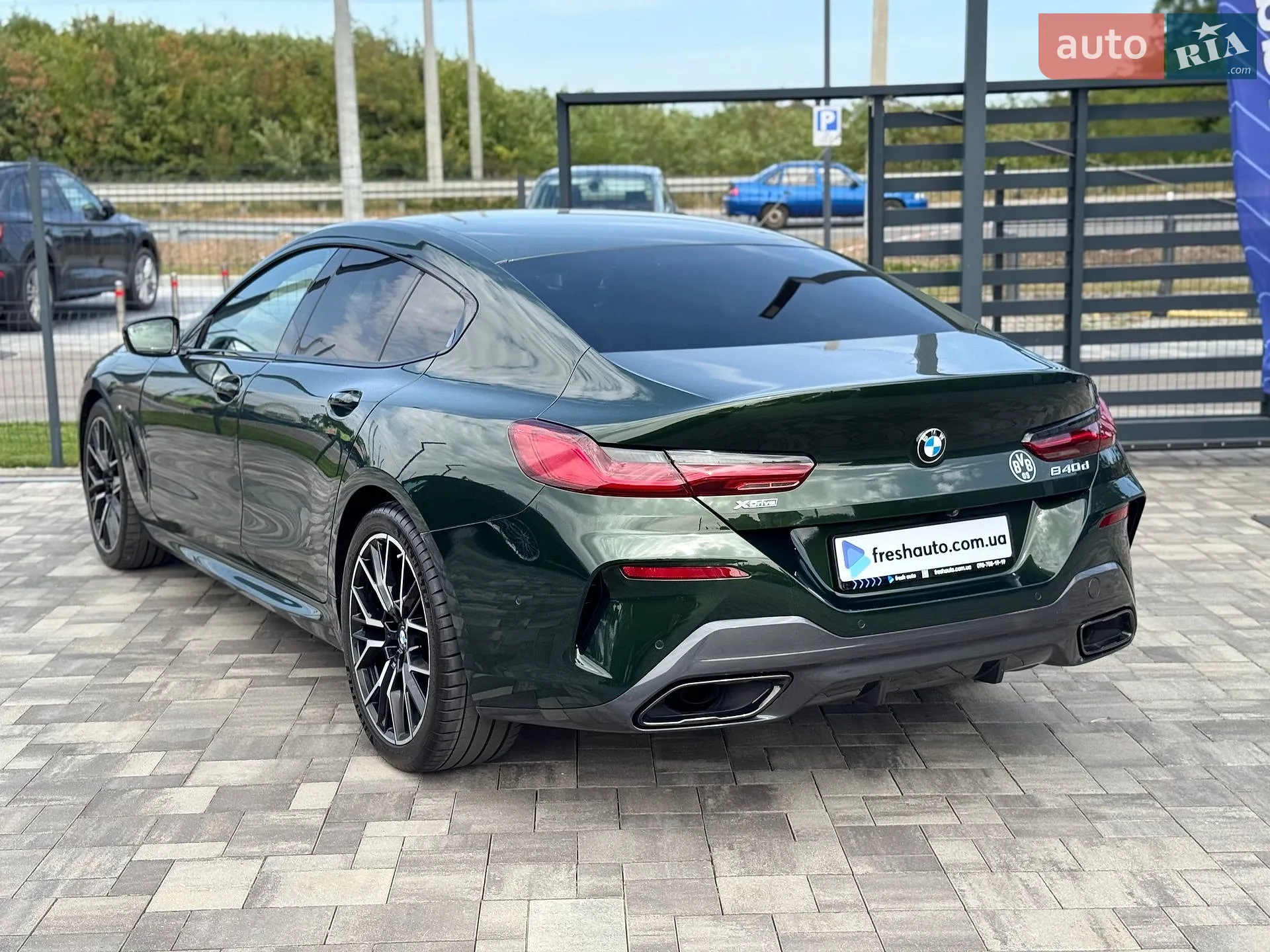 2024 BMW 8er - мініатюра 10