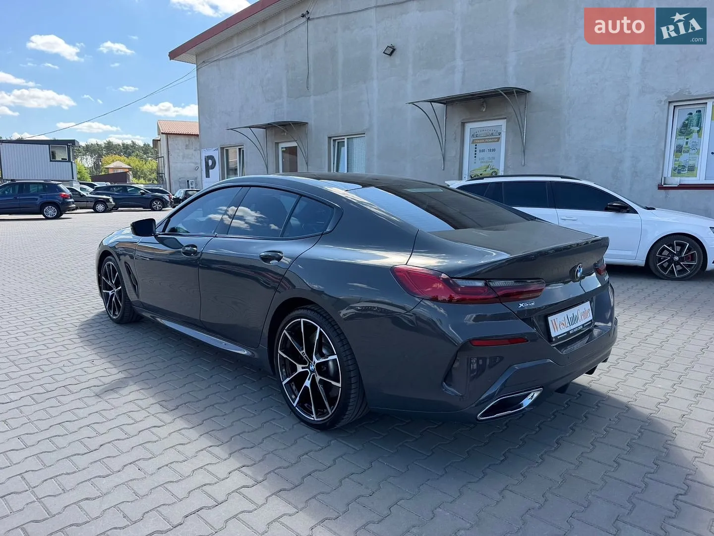 2021 BMW 8er - мініатюра 7