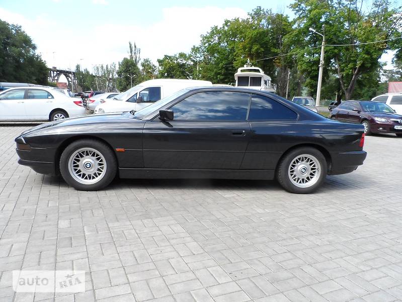 Купе BMW 8 Series 1990 в Дніпрі