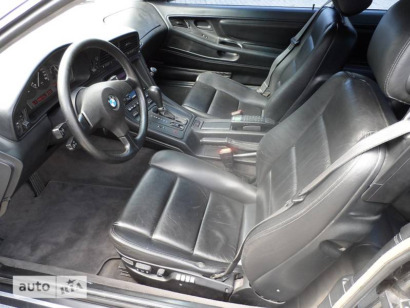 Купе BMW 8 Series 1990 в Дніпрі