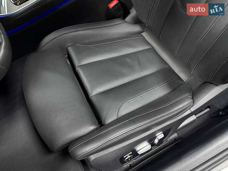 Купе BMW 8 Series 2019 в Киеве