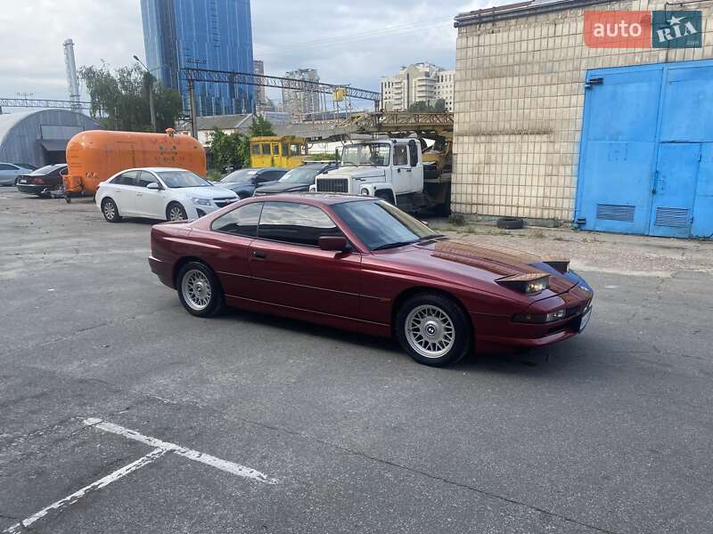 Купе BMW 8 Series 1993 в Києві