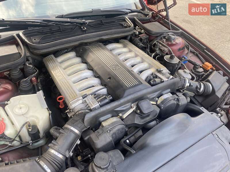 Купе BMW 8 Series 1993 в Києві