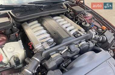 Купе BMW 8 Series 1993 в 