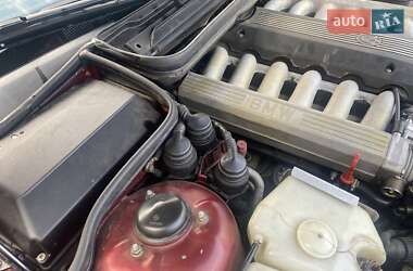 Купе BMW 8 Series 1993 в 