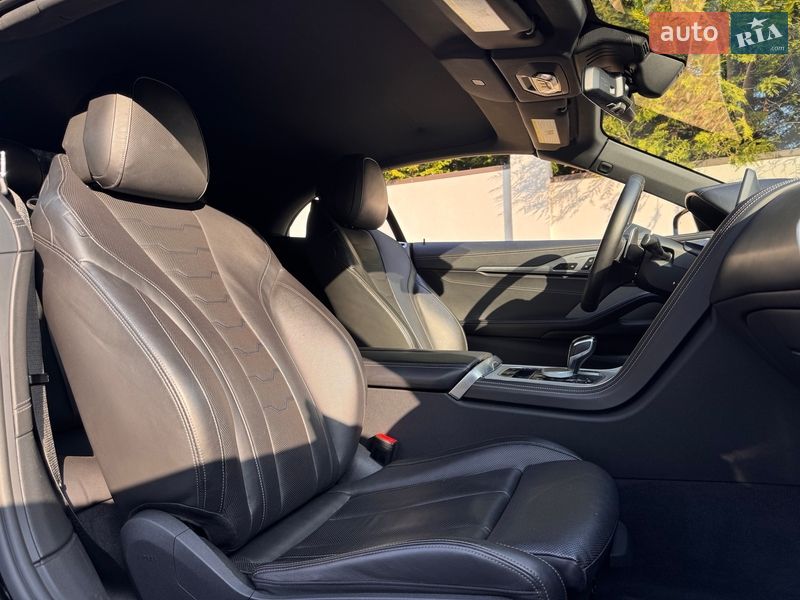 Кабриолет BMW 8 Series 2019 в Киеве фото 39 Кабриолет BMW 8 Series 2019 в Киеве