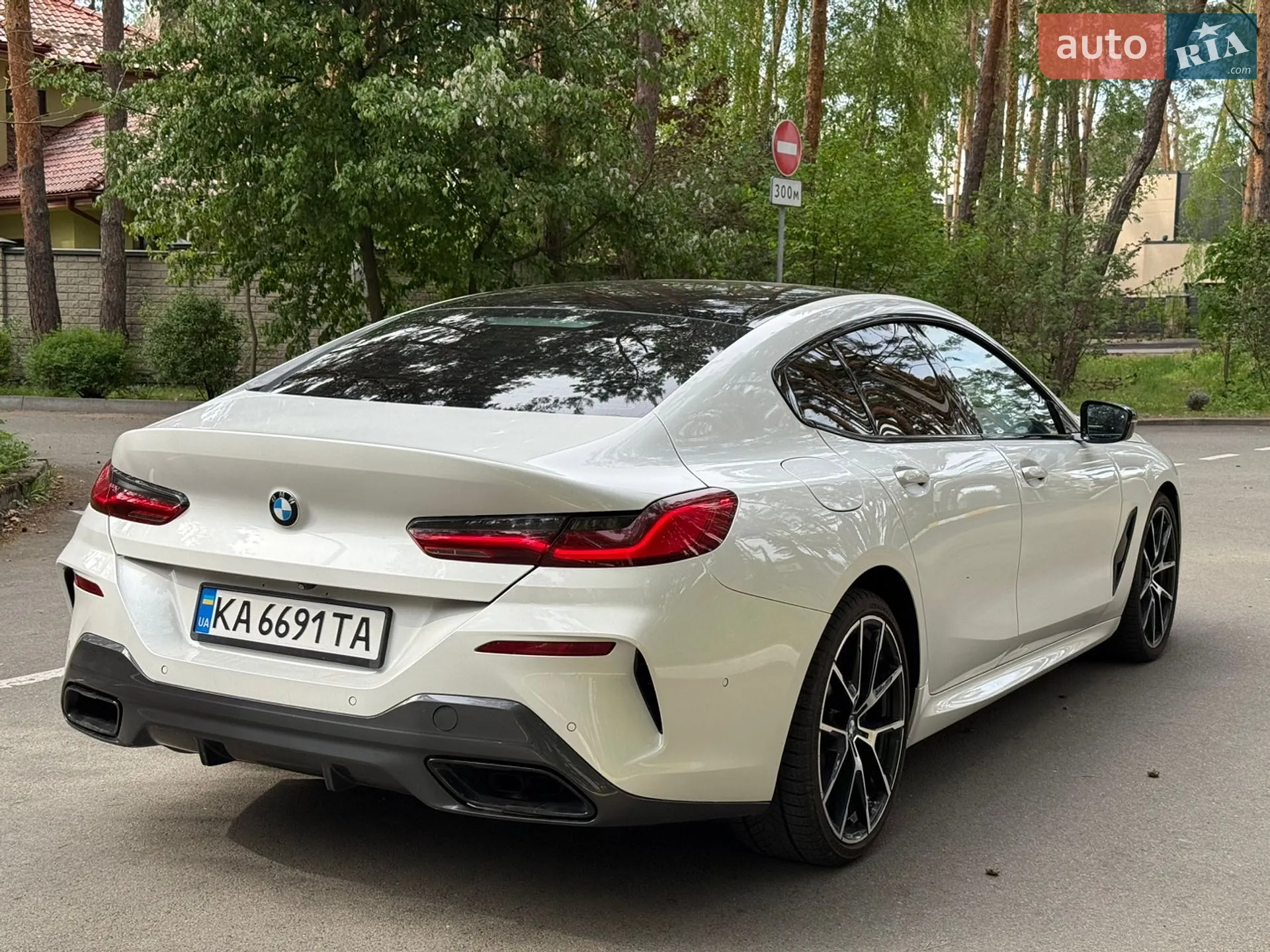 2019 BMW 8er - мініатюра 10