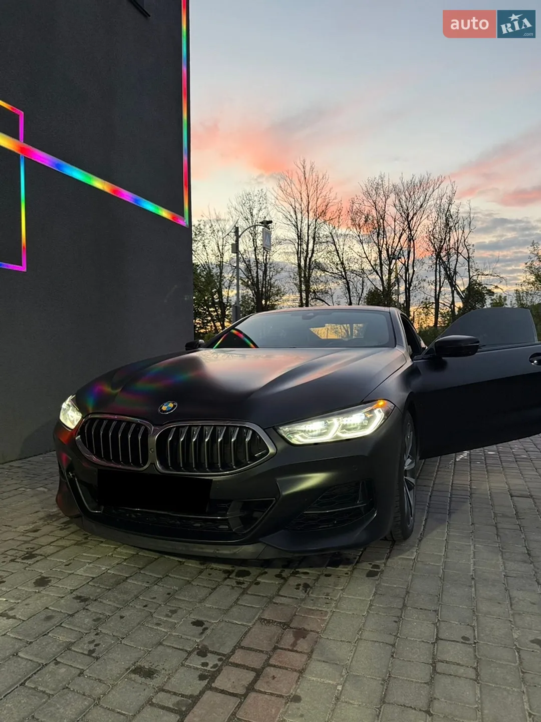 2021 BMW 8er - мініатюра 7