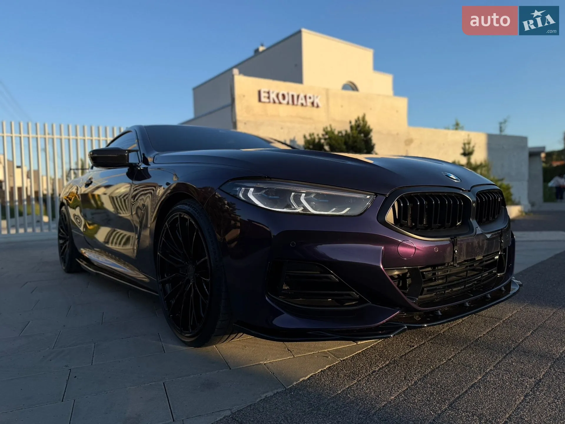 2022 BMW 8er - мініатюра 19
