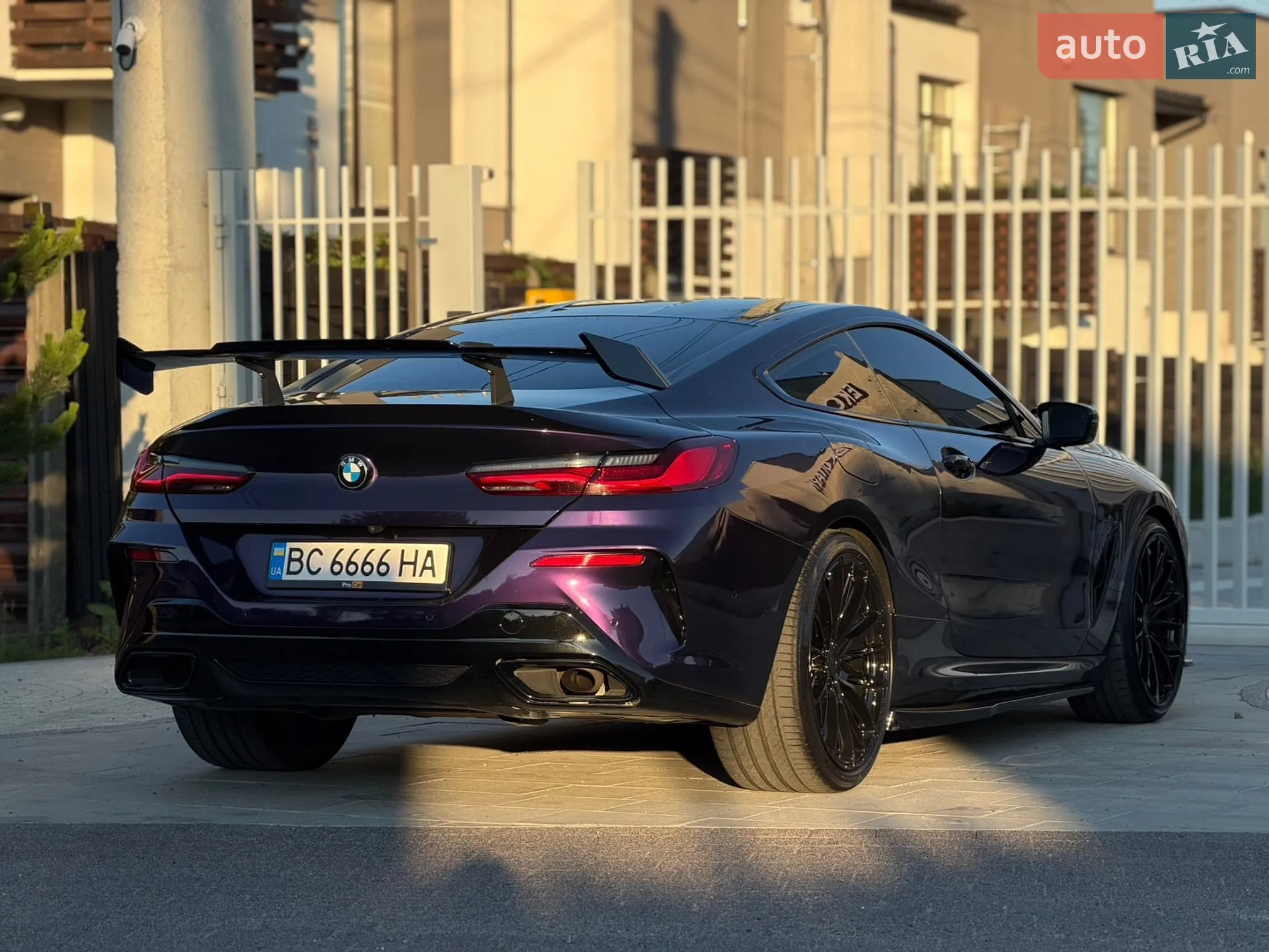 2022 BMW 8er - мініатюра 29
