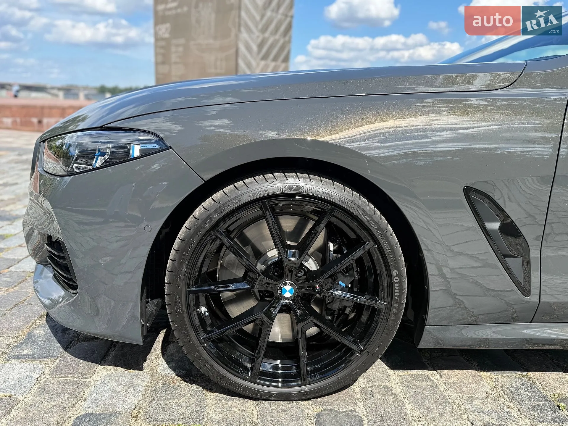 2025 BMW 8er - мініатюра 21