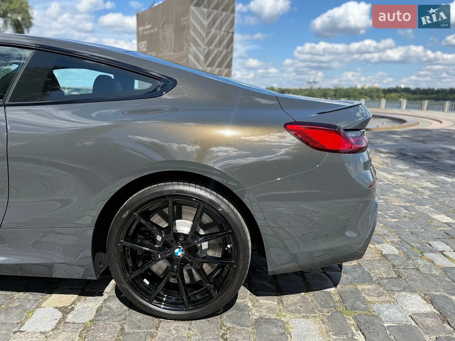 2025 BMW 8er - мініатюра 25