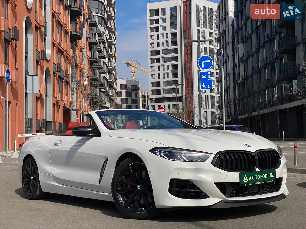 2020 BMW 8er - мініатюра 35