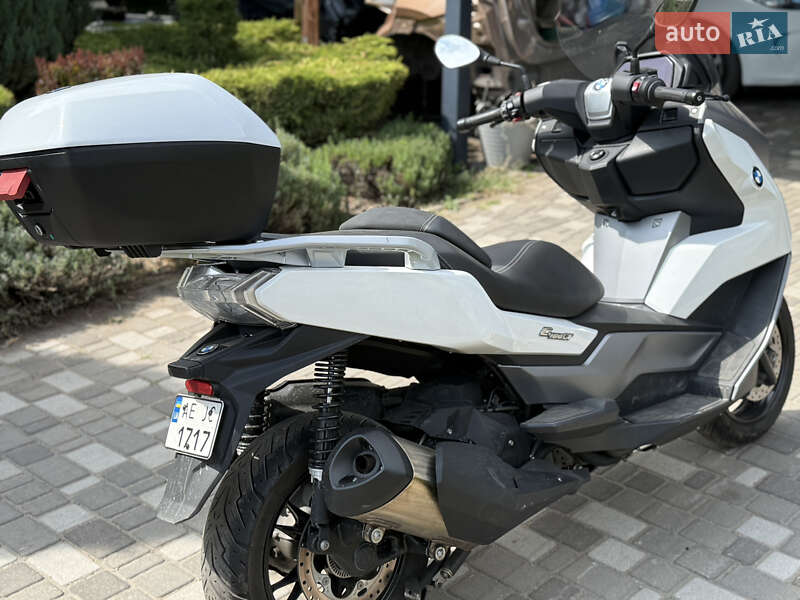 Макси-скутер BMW C 400GT 2022 в Днепре фото 4 Макси-скутер BMW C 400GT 2022 в Днепре