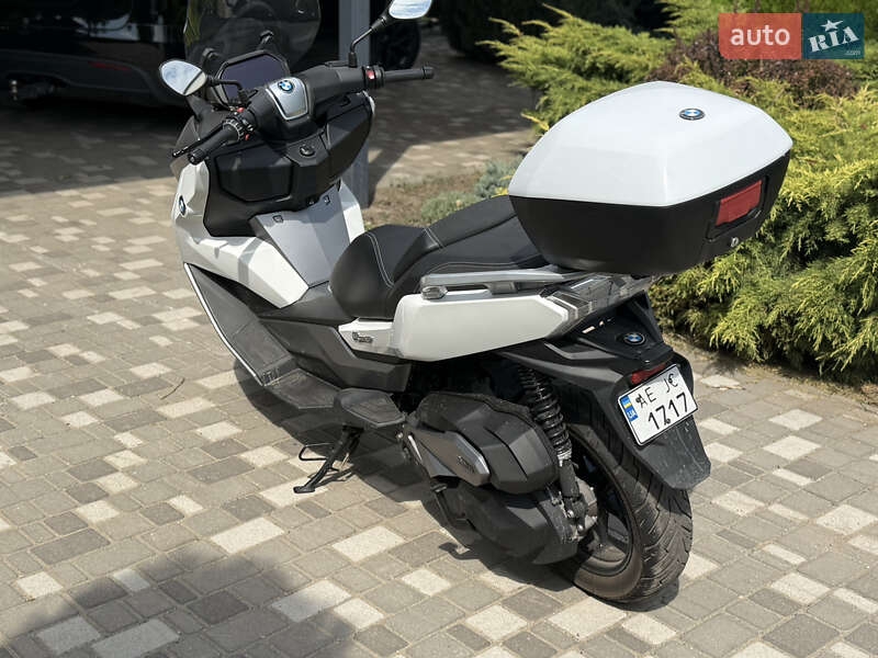 Макси-скутер BMW C 400GT 2022 в Днепре фото 5 Макси-скутер BMW C 400GT 2022 в Днепре