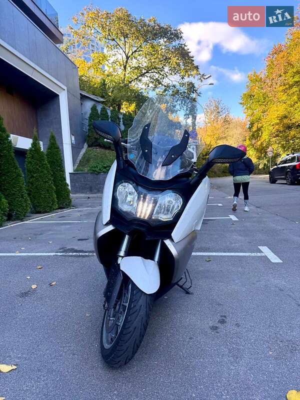 Максі-скутер BMW C 650GT 2013 в Києві фото 3 Максі-скутер BMW C 650GT 2013 в Києві