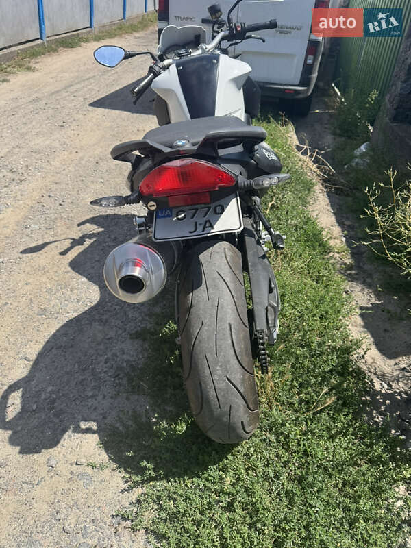 Мотоцикл Спорт-туризм BMW F 800R 2010 в 