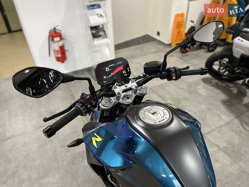 Мотоцикл Без обтікачів (Naked bike) BMW F 900R 2025 в Києві фото 12 Мотоцикл Без обтікачів (Naked bike) BMW F 900R 2025 в Києві