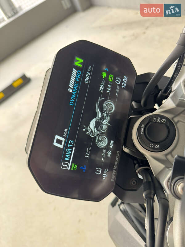 Мотоцикл Без обтекателей (Naked bike) BMW F 900R 2023 в Киеве фото 2 Мотоцикл Без обтекателей (Naked bike) BMW F 900R 2023 в Киеве