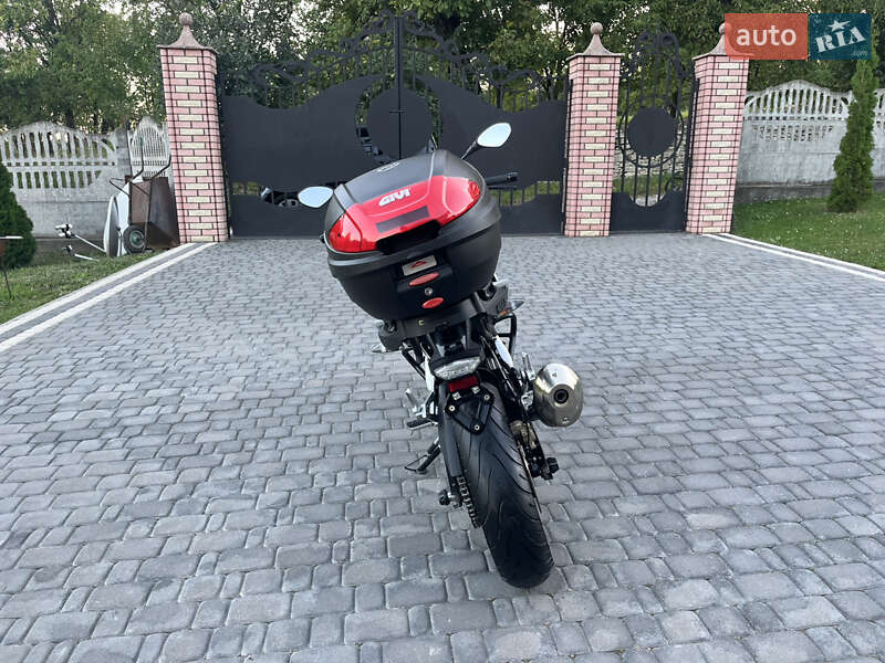 Мотоцикл Без обтекателей (Naked bike) BMW G 310R 2019 в Черновцах фото 12 Мотоцикл Без обтекателей (Naked bike) BMW G 310R 2019 в Черновцах
