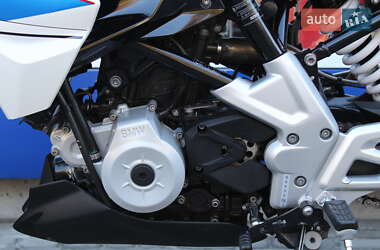 Мотоцикл Без обтекателей (Naked bike) BMW G 310R 2017 в 