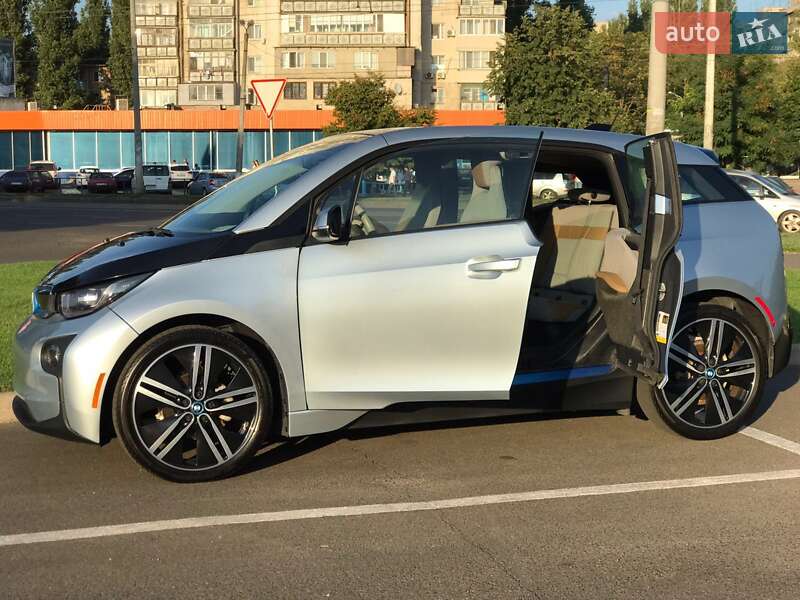 Хэтчбек BMW I3 2014 в 