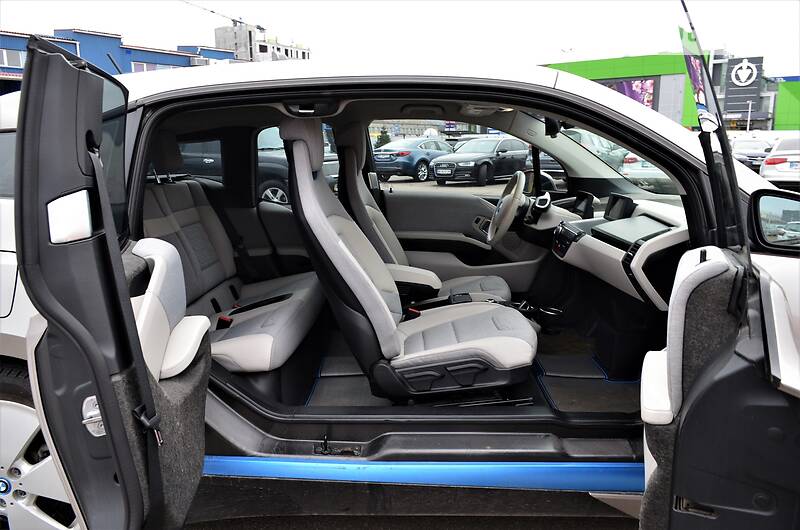 Хэтчбек BMW I3 2014 в Киеве