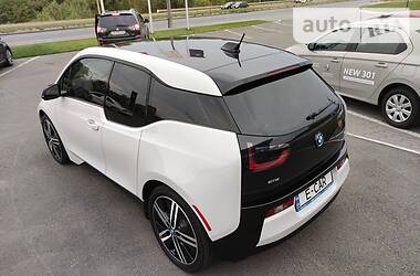 Седан BMW I3 2016 в Києві